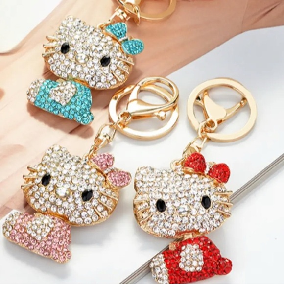 Hello Kitty Crystal Keychain/Bag Charm - Picture 6 of 6